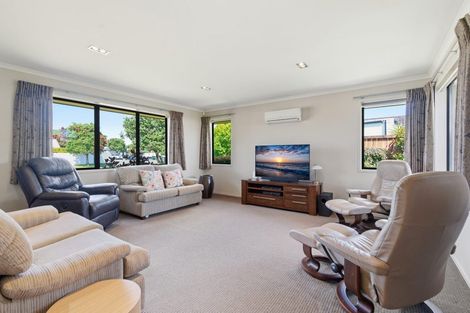 Photo of property in 631 Gloucester Road, Papamoa Beach, Papamoa, 3118