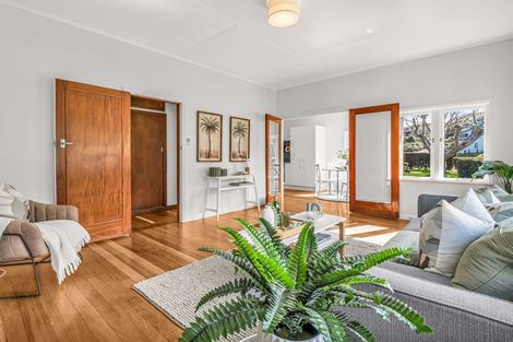 Photo of property in 25 Kent Road, Saint Johns Hill, Whanganui, 4501