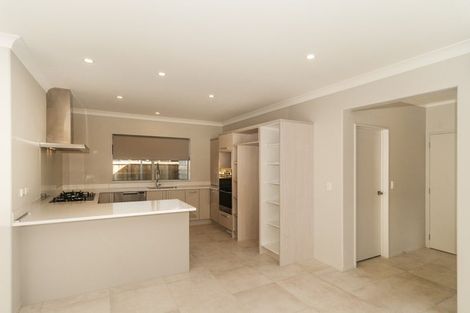 Photo of property in 10 Kabardin Street, Karaka, Papakura, 2113