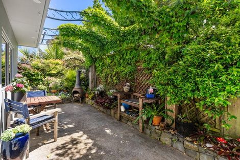 Photo of property in 9 Braemar Road, Castor Bay, Auckland, 0620