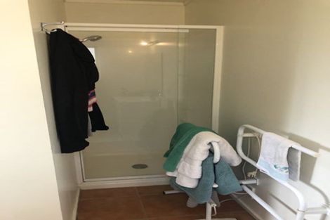 Photo of property in 73 Spinella Drive, Bayview, Auckland, 0629