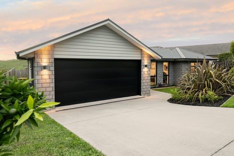 Photo of property in 205 Ballintoy Park Drive, Welcome Bay, Tauranga, 3175