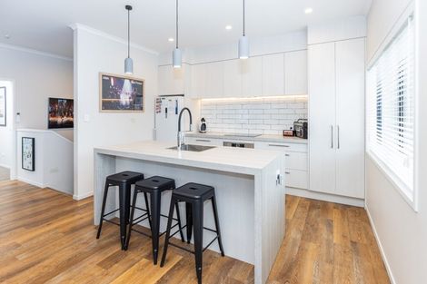 Photo of property in 20u1 Hunter Street, Hamilton Lake, Hamilton, 3204