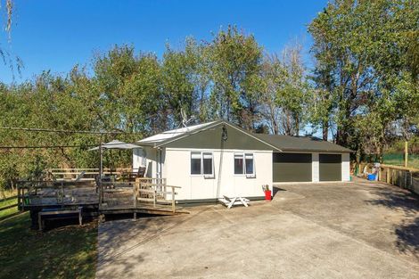 Photo of property in 141 Karioitahi Road, Waiuku, 2683