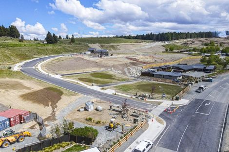 Photo of property in 5 Petes Place, Lake Tekapo, 7999