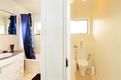 Photo of property in 3/41 Mason Street, New Lynn, Auckland, 0600