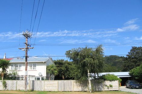 Photo of property in 21 Maclean Street, Wallaceville, Upper Hutt, 5018