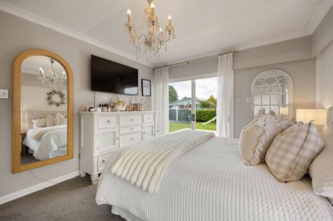 Photo of property in 6 Erika Place, Fairview Downs, Hamilton, 3214