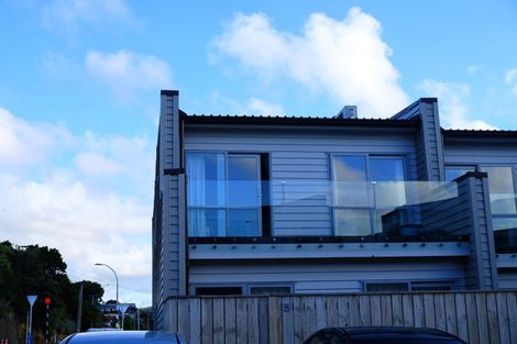 Photo of property in 19u3 Collins Avenue, Tawa, Wellington, 5028