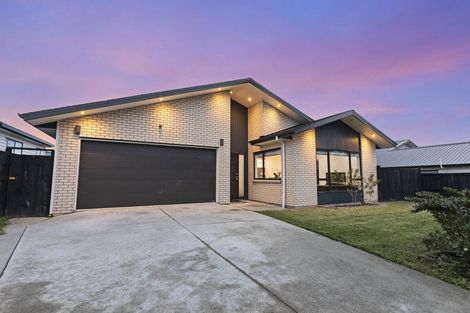 Photo of property in 219 Matua Road, Kumeu, 0810