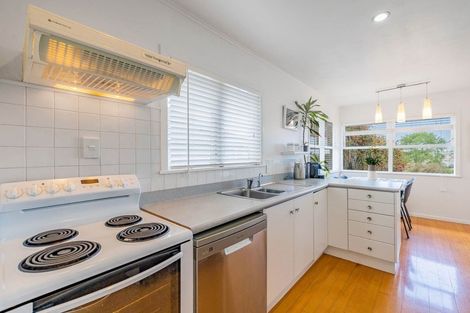 Photo of property in 37 Rosalind Road, Glenfield, Auckland, 0629