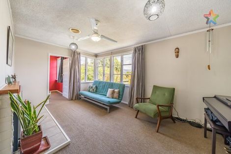 Photo of property in 87 Seddon Street, Naenae, Lower Hutt, 5011