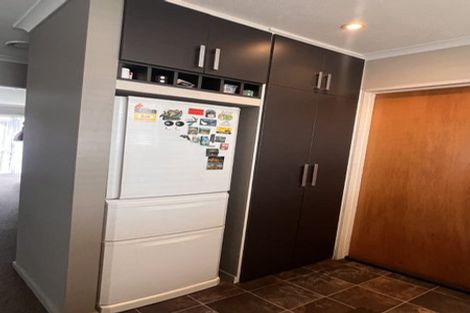 Photo of property in 49 Chipping Lane, Redwood, Christchurch, 8051