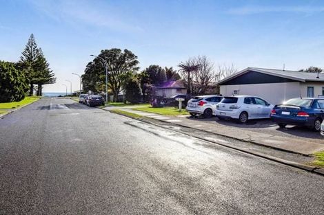 Photo of property in 3/10 Aubrey Street, Waitara, 4320