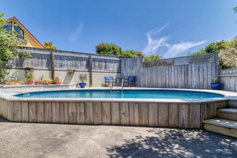 Photo of property in 2 Ritchie Place, Havelock North, 4130