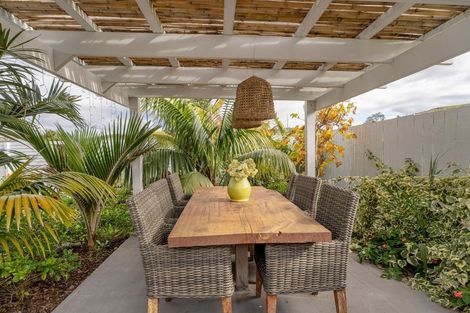 Photo of property in 325 Cook Drive, Whitianga, 3510