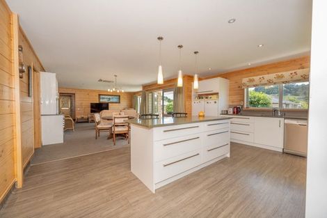 Photo of property in 14 Robin Azariah Place, Te Kuiti, 3910