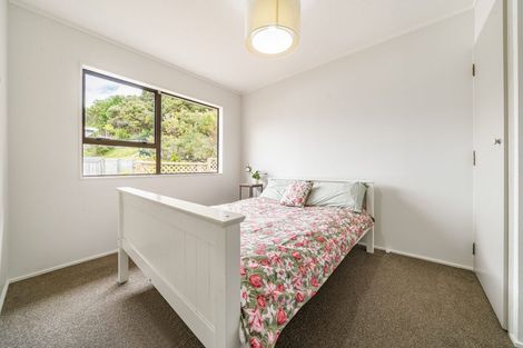 Photo of property in 56 Albatross Close, Whitby, Porirua, 5024