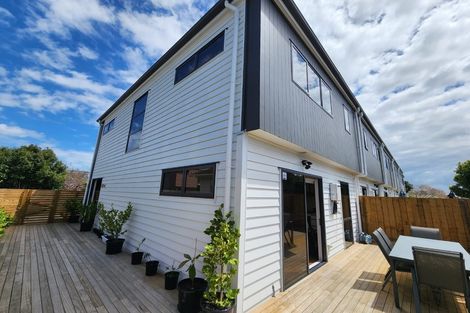 Photo of property in 74f Mckenzie Road, Mangere Bridge, Auckland, 2022