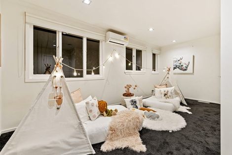 Photo of property in 1 Huia Road, Titirangi, Auckland, 0604