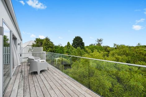 Photo of property in 24u4 Pickering Crescent, Chedworth, Hamilton, 3210