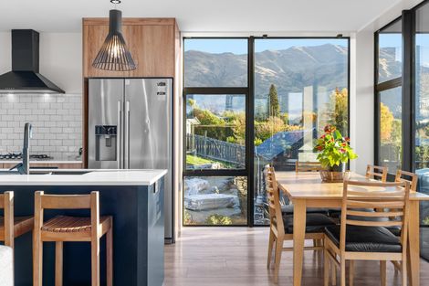 Photo of property in 148 Warren Street, Wanaka, 9305