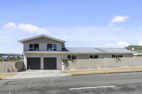 Photo of property in 7 Acacia Avenue, Maungaraki, Lower Hutt, 5010