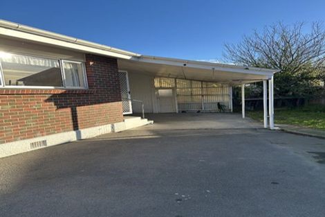 Photo of property in 31 Oxford Street, Martinborough, 5711