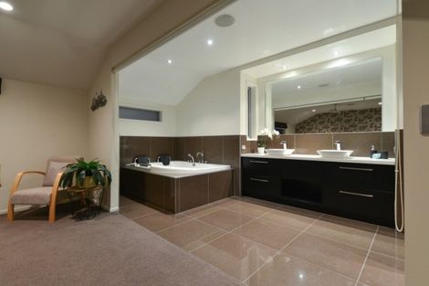 Photo of property in 5b Peninsula Point, Huntington, Hamilton, 3210