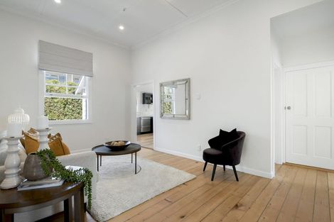 Photo of property in 95 Vauxhall Road, Devonport, Auckland, 0624