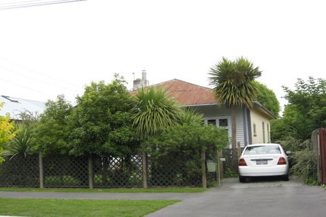 Photo of property in 223 Geraldine Street, Edgeware, Christchurch, 8013