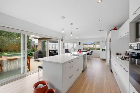 Photo of property in 92 Smart Road, Glen Avon, New Plymouth, 4312