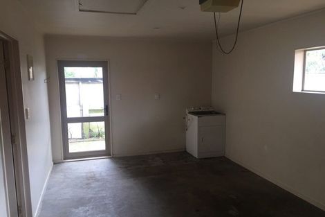 Photo of property in 2/16 Miller Road, Mangere Bridge, Auckland, 2022