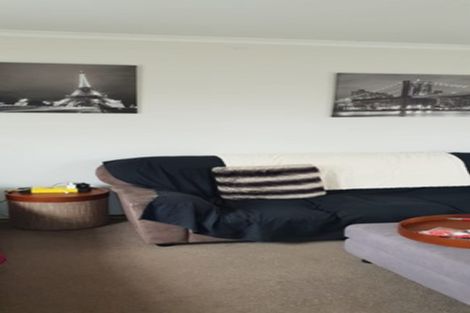 Photo of property in 47 Grove Road, Papakura, 2110