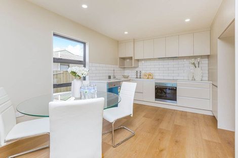 Photo of property in 1/43 Clevedon Road, Papakura, 2110