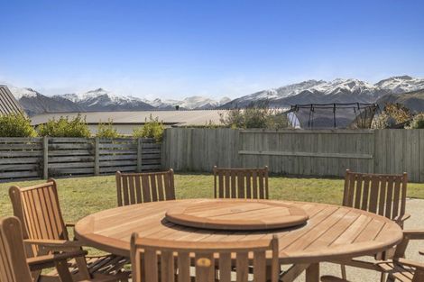 Photo of property in 7 Centre Crescent, Wanaka, 9305