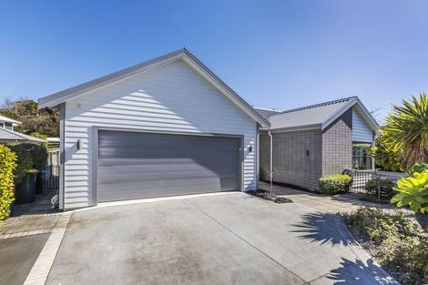 Photo of property in 50 Resolution Drive, Whitby, Porirua, 5024