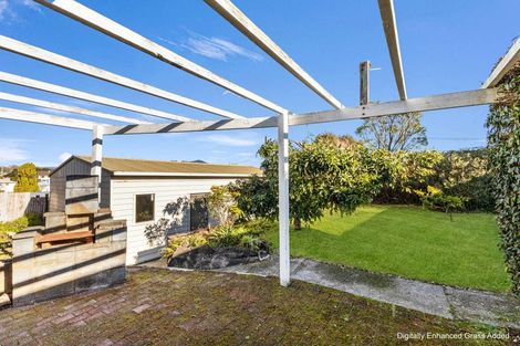 Photo of property in 9 Selwyn Street, Lower Vogeltown, New Plymouth, 4310