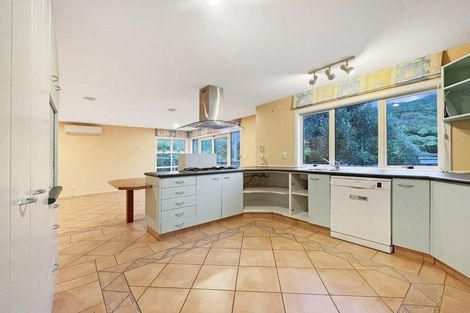 Photo of property in 18 Myers Grove, Churton Park, Wellington, 6037