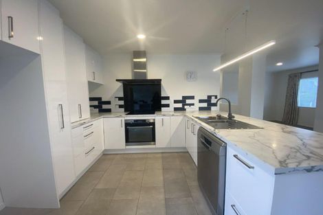 Photo of property in 30 Bay Street, Red Beach, 0932