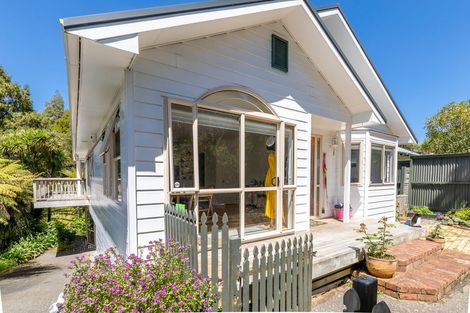Photo of property in 46 Huia Road, Titirangi, Auckland, 0604