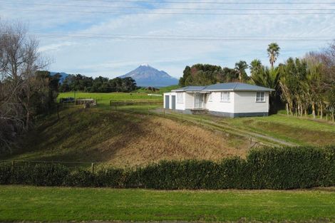 Photo of property in 6314 South Road, Pungarehu, Opunake, 4685