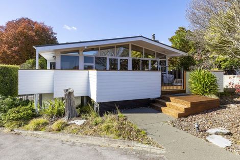 Photo of property in 12 Hilden Place, Hilltop, Taupo, 3330