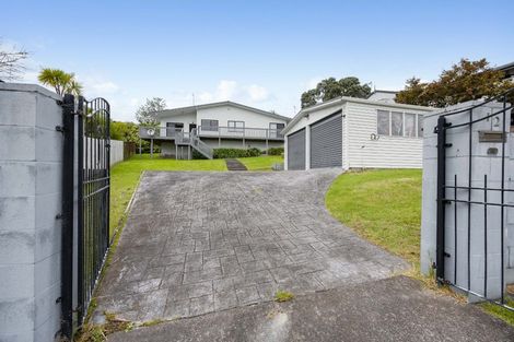 Photo of property in 12 Clearview Heights, Ranui, Auckland, 0612