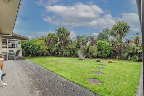 Photo of property in 16 Suffolk Crescent, Feilding, 4702