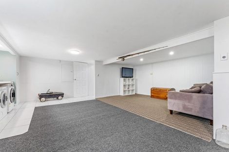 Photo of property in 33 Totara Road, Stanmore Bay, Whangaparaoa, 0932