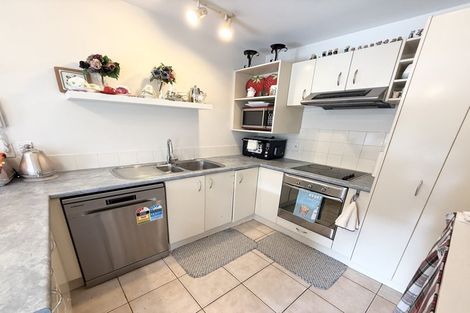 Photo of property in 1/86 Fernhill Way, Oteha, Auckland, 0632