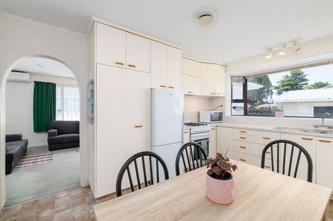 Photo of property in 37 Branston Street, Hornby, Christchurch, 8042