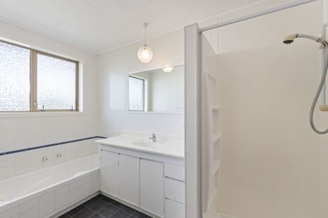 Photo of property in 68 Fernleigh Street, Frankleigh Park, New Plymouth, 4310