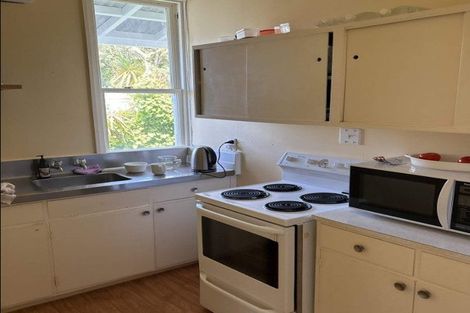 Photo of property in 31 Charlotte Avenue, Brooklyn, Wellington, 6021